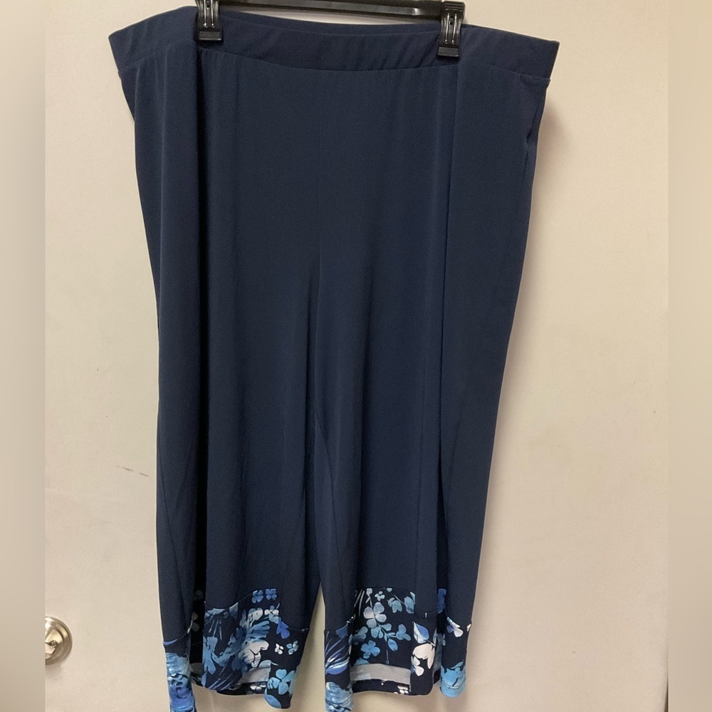 CJ Banks Blue Crop Capri Pants Sz 2X